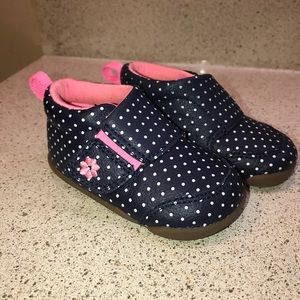 Carter’s Early Walker Shoe (Toddler) • Size 4